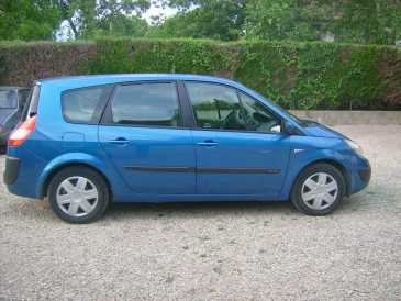 Фотоий: надувательство автомобили RENAULT - Scenic