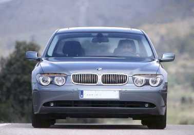 Фотоий: надувательство автомобили BMW - Série 7
