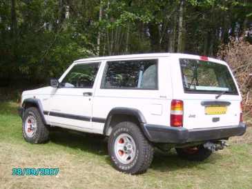 Фотоий: надувательство автомобили JEEP - Cherokee