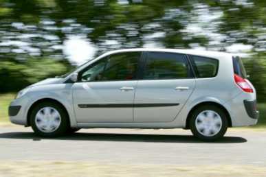 Фотоий: надувательство автомобили RENAULT - Scenic