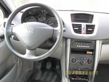 Фотоий: надувательство автомобили PEUGEOT - 207 HDI