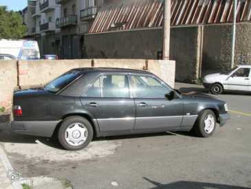Фотоий: надувательство автомобили MERCEDES - 250