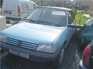 Фотоий: надувательство автомобили PEUGEOT - 205