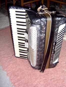Фотоий: надувательство другие AKORDEON HOHNER - VERDI III