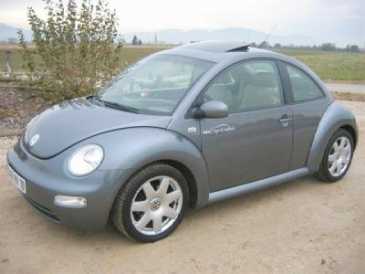 Фотоий: надувательство автомобили VOLKSWAGEN - New Beetle