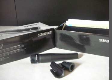 Фотоий: надувательство вспомогательное оборудование и влияния SHURE SM 57 - SHURE SM 57