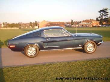 Фотоий: надувательство автомобили FORD - Mustang