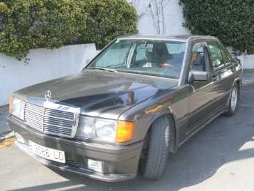 Фотоий: надувательство автомобили MERCEDES - 190