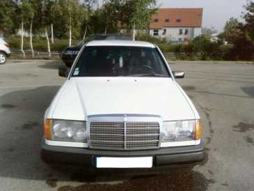 Фотоий: надувательство автомобили MERCEDES - 250