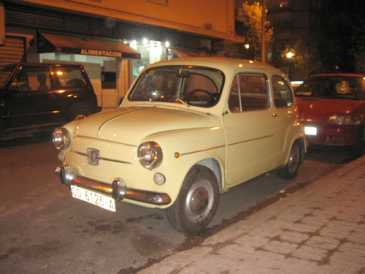 Фотоий: надувательство автомобили SEAT - 600 E