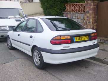 Фотоий: надувательство автомобили RENAULT - Laguna