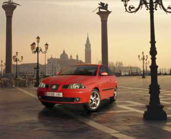 Фотоий: надувательство автомобили SEAT - Ibiza