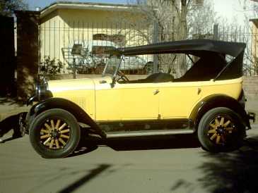 Фотоий: надувательство автомобили WHIPPET - OVERLAND WIPPET