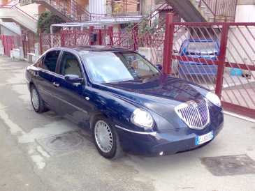 Фотоий: надувательство автомобили LANCIA - THESIS 3.2 EMBLEMA AUTOMATICA
