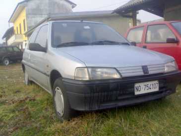 Фотоий: надувательство автомобили PEUGEOT - 106
