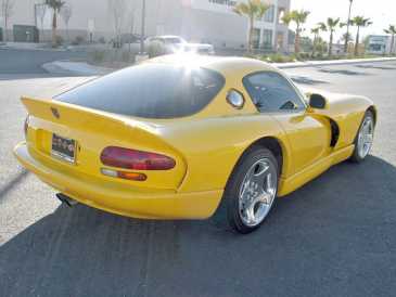 Фотоий: надувательство автомобили DODGE - Coupé