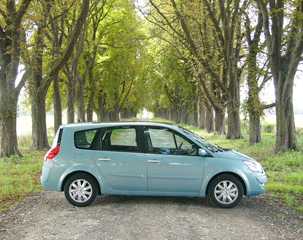 Фотоий: надувательство автомобили RENAULT - Scenic