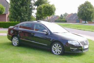 Фотоий: надувательство автомобили VOLKSWAGEN - Passat