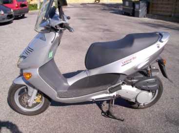 Фотоий: надувательство Scooters 150 cc - APRILIA