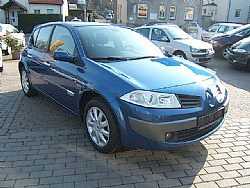 Фотоий: надувательство автомобили RENAULT - MEGANE 1.6 16V LUXE DYNAMIQUE