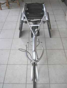 Фотоий: надувательство мопеды, minibikes 24689 cc - BOB HALL - LEADER