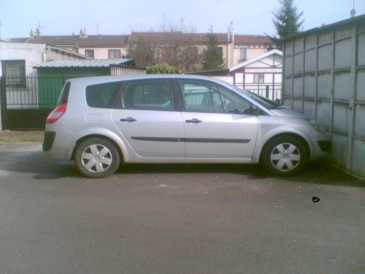 Фотоий: надувательство автомобили RENAULT - Scenic
