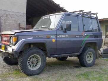 Фотоий: надувательство автомобили TOYOTA - LJ70