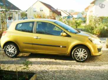 Фотоий: надувательство автомобили RENAULT - CLIO3