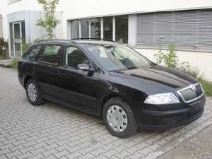 Фотоий: надувательство автомобили SKODA - OCTAVIA