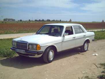 Фотоий: надувательство автомобили MERCEDES - 230