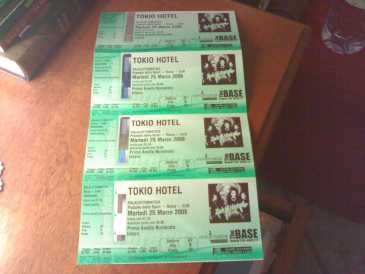 Фотоий: надувательство билеты согласия CONCERTO DEI TOKIO HOTEL 6 LUGLIO - ROMA