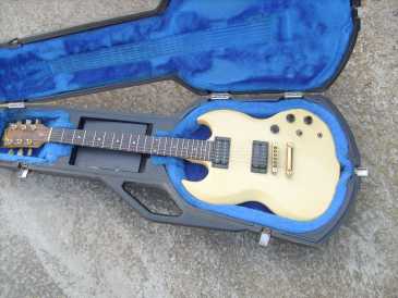 Фотоий: надувательство гитары и другие аппаратуры шнура GIBSON - ?