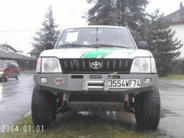 Фотоий: надувательство автомобили TOYOTA - Land Cruiser