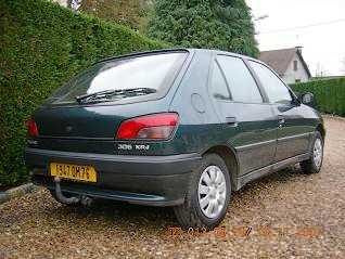 Фотоий: надувательство автомобили PEUGEOT - 306