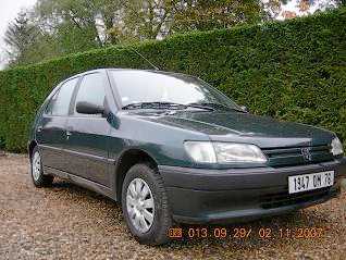 Фотоий: надувательство автомобили PEUGEOT - 306