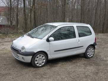 Фотоий: надувательство автомобили RENAULT - Twingo