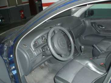 Фотоий: надувательство автомобили RENAULT - Laguna