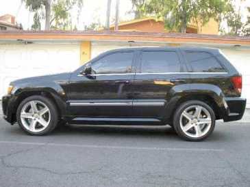 Фотоий: надувательство автомобили JEEP - Grand Cherokee