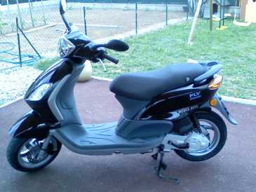 Фотоий: надувательство Scooters 50 cc - PIAGGIO - PIAGGIO FLY 4T