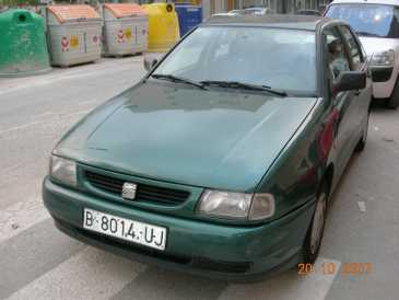 Фотоий: надувательство автомобили SEAT - Ibiza