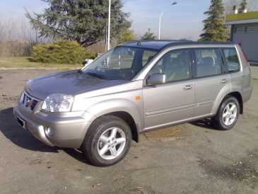 Фотоий: надувательство автомобили NISSAN - X-Trail