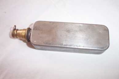 Фотоий: надувательство медали/badges/voinskie предметы BURETTE A HUILE POUR ARME A FEU - другое