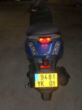 Фотоий: надувательство Scooters 100 cc - PIAGGIO - ZIP 100