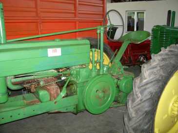 Фотоий: надувательство аграрные корабли JOHN DEERE - B TRICICLO