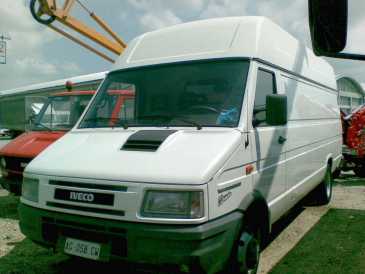 Фотоий: надувательство тележки и общие назначения IVECO - IVECO 35E12