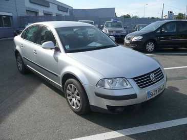 Фотоий: надувательство автомобили VOLKSWAGEN - Passat