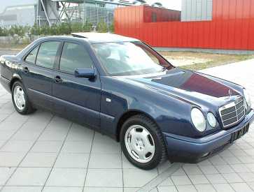 Фотоий: надувательство автомобили MERCEDES - Classe E