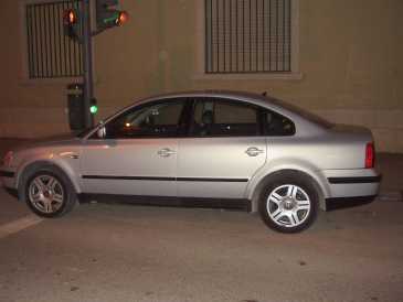 Фотоий: надувательство автомобили VOLKSWAGEN - Passat