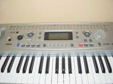 Фотоий: надувательство рояли и synthetizers GEM GK320 - GEM GK320