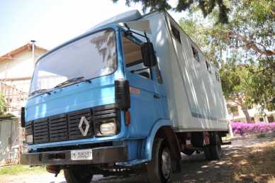 Фотоий: надувательство автомобили RENAULT